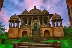 Ranthambore Fort and Ganesh Temple tour in a Jeep