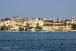 Udaipur: Lake Pichola Boat Trip