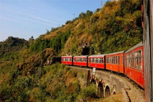 Maaseudun junamatka, kyläkierros ja majoittuminen Heritage Haveliin