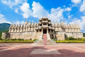 Excursão no mesmo dia ao Forte de Kumbhalgarh e ao Templo Ranakpur Jain