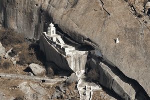 Jawai Leopard Safari 4x4 Gypsy Adventure with Guide