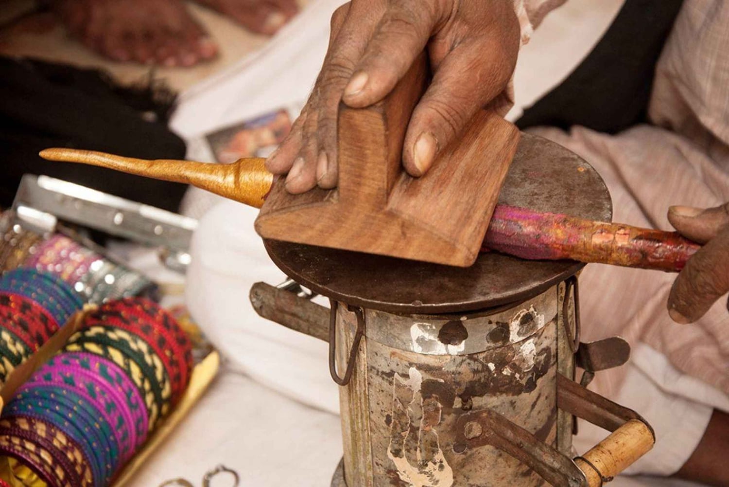Shopping, Lac-armbånd og fotostopp ved Hawa Mahal