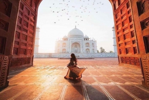 Sunrise Taj Mahal & Agra Tour by Private Car