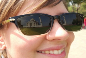 Agra: Taj Mahal og mausoleumsrundtur med adgang uden om køen