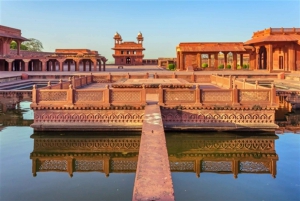 Transfer Agra till Jaipur via Fatehpur Sikri & Stepwell