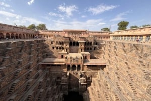 Agra: Overfør Agra til Jaipur via Fatehpur Sikri og Stepwell