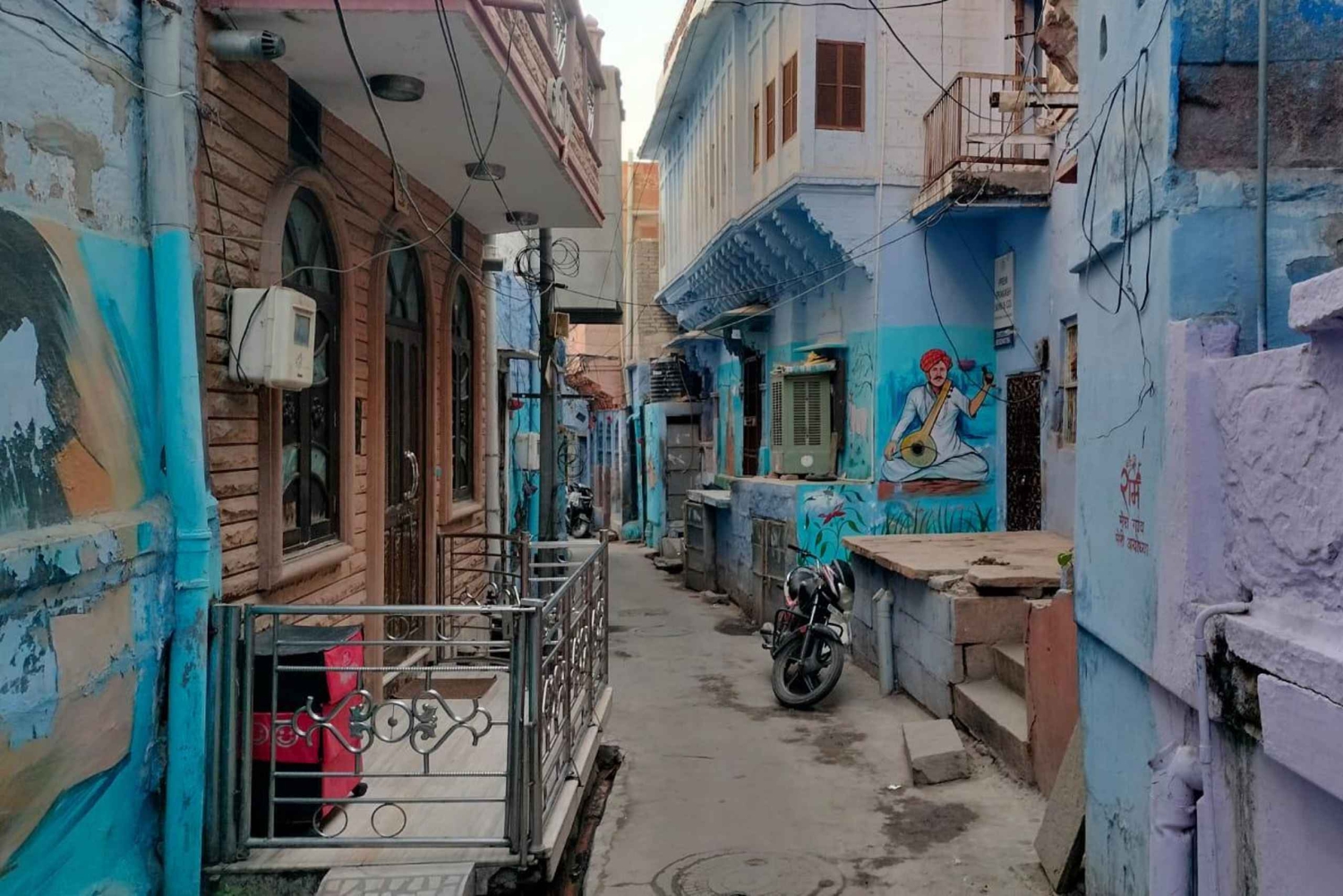 Tuk Tuk -kaupunkikierros Ramesh Jodhpurin kanssa.