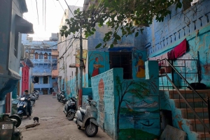 Tuk Tuk -kaupunkikierros Ramesh Jodhpurin kanssa.