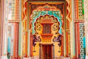 Passeio de dois dias em Jaipur com guia em carro particular.