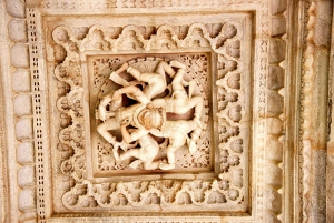 Udaipur: 2-Day Jawai Leopard Safari & Ranakpur Tour