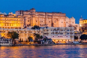 Udaipur: 2-dagars privat tur med guide och båtresa