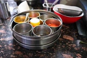Udaipur: 4-timers madlavningskursus i indisk mad med komplette måltider