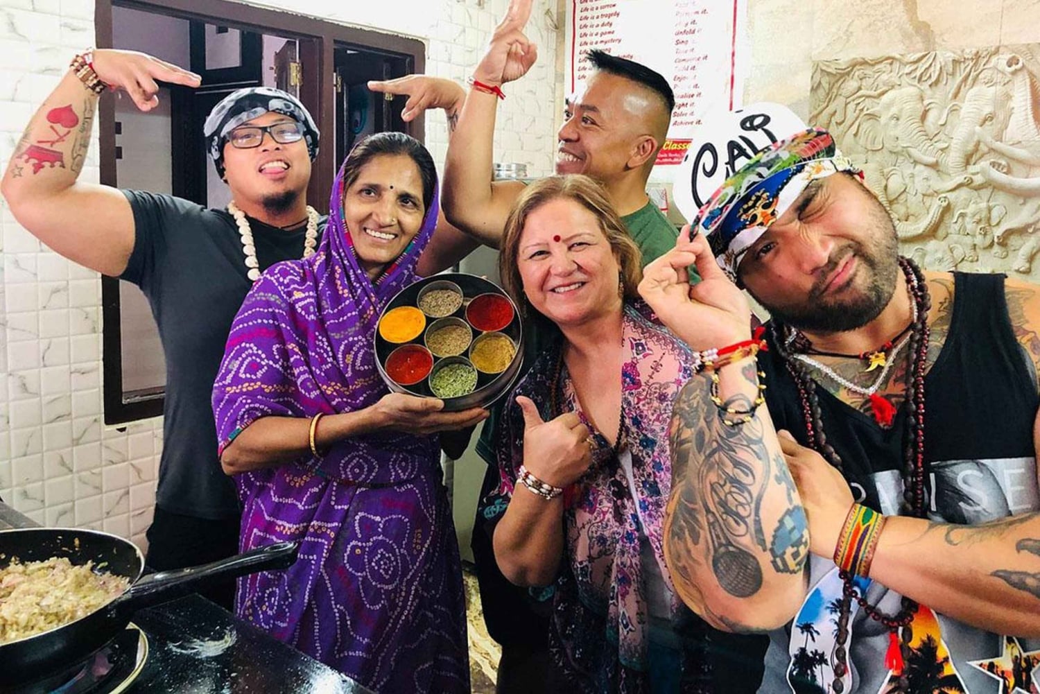 Udaipur: Autentisk indisk matlagingskurs med lunsj eller middag