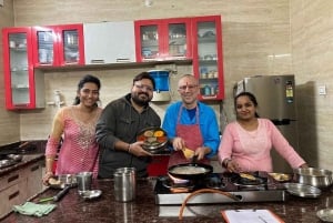 Udaipur: Authentic Indian Cooking Class with Lunch or Dinner