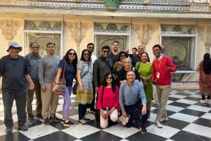 Byrundvisning i Udaipur med City Palace og Pichola-søen