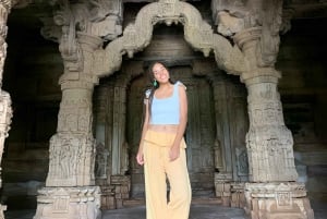 Udaipur: Eklingji & Nagda Temples Half-Day Tour