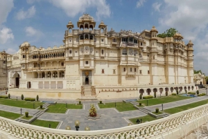 Udaipur: tour guiado de un día por la ciudad