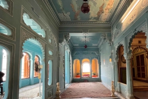 Udaipur: tour guiado de un día por la ciudad