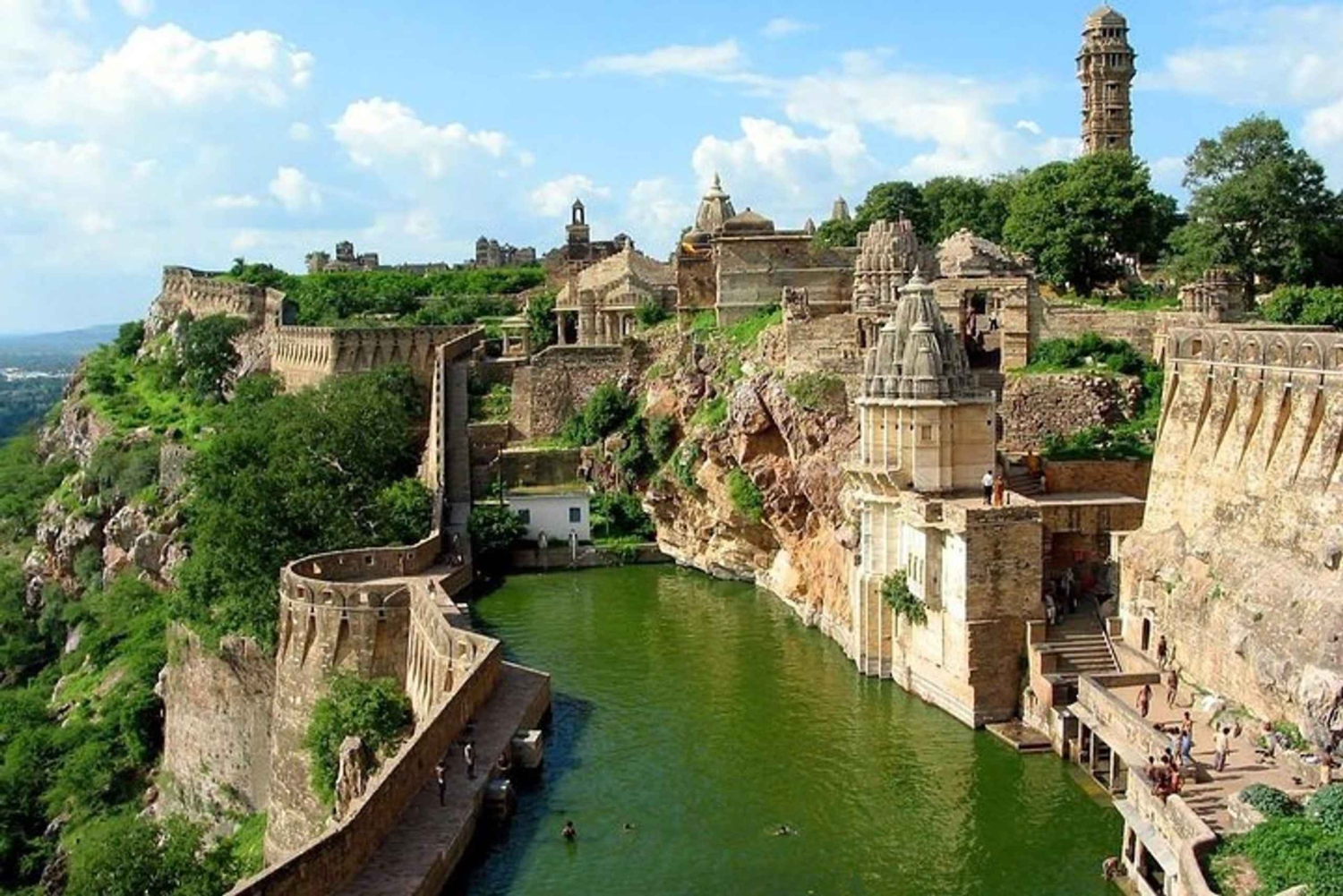 Udaipur: Dagtrip met gids naar Chittorgarh Fort