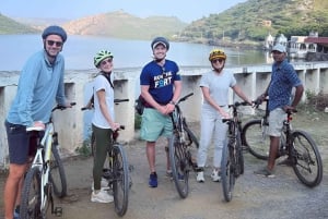 Udaipur: Guided Lake Loop Bicycle Tour with Refreshments