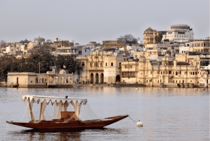 Udaipur : visite guidée à pied des ghats avec tour en bateau
