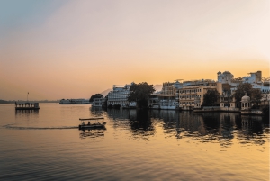 Udaipur : visite guidée à pied des ghats avec tour en bateau