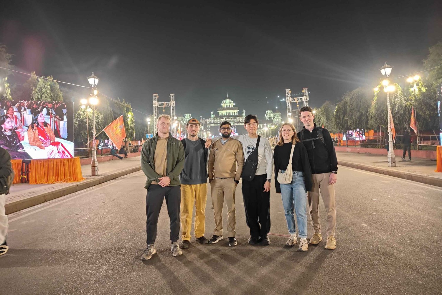 Udaipur: Byvandring og madtur