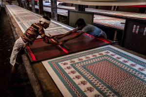 Udaipur Hidden Shopping Tour with Local Artisans