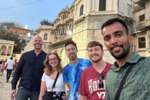 Udaipur Highlights: Private City Sightseeing guided tour