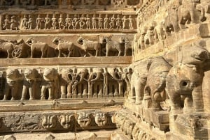 Udaipur Highlights: Private City Sightseeing guided tour