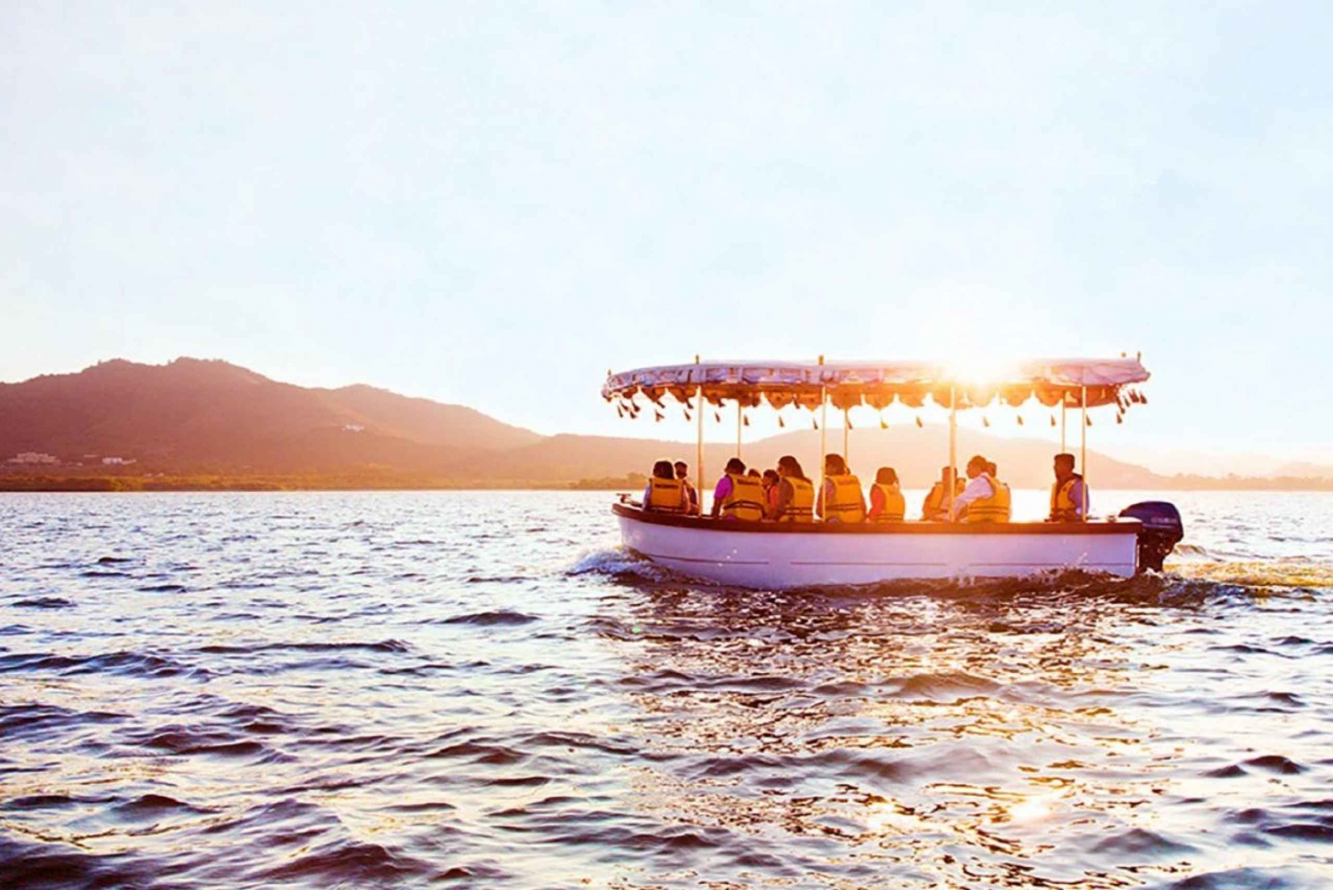 Udaipur: Private Full Day Sightseeing Tour