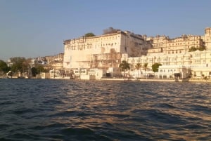 Udaipur: Privat City Sightseeing guidad tur med Tuk Tuk