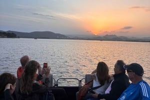 Udaipur: Passeio de barco privado e premium no Lago Pichola