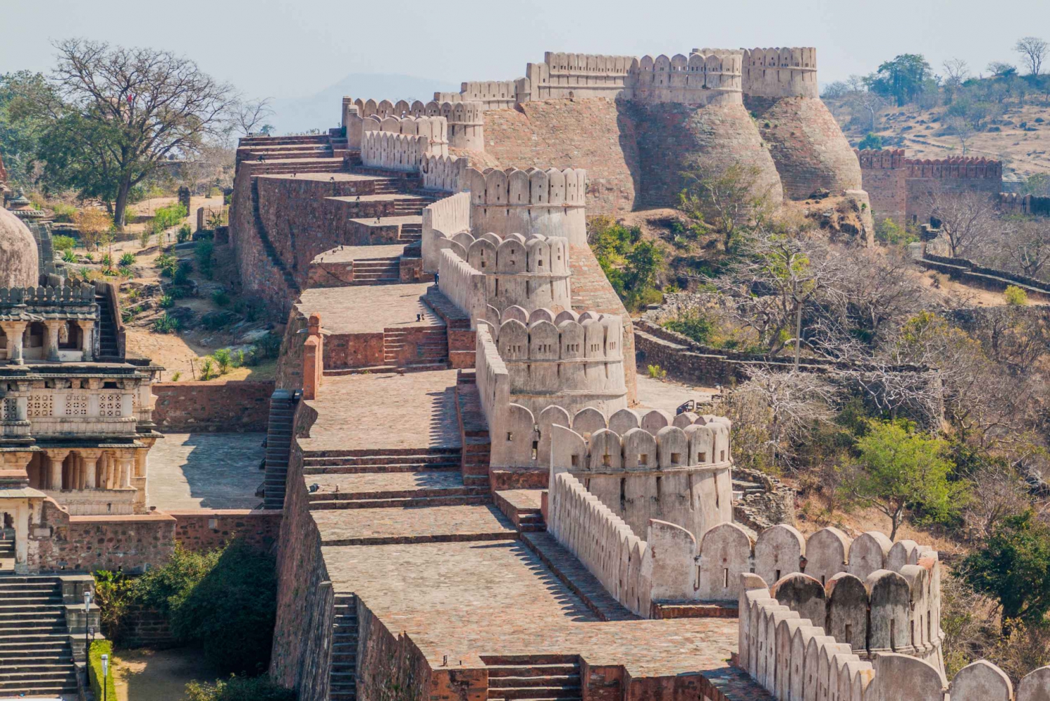 Udaipur: Private Tour of Kumbhalgarh and Ranakpur with Lunch