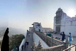 Udaipur: Sajjangarh Monsoon Palace Dagtrip met Tickets