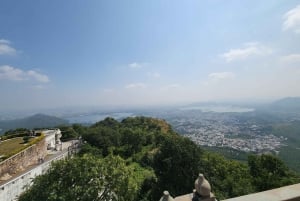 Udaipur: Sajjangarh Monsoon Palace Dagtrip met Tickets