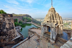 Udaipur: Skip-the-Line Chittorgarh Fort & Optional Add-Ons