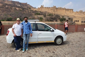 Unik privat heldagstur til Jaipur og den lyserøde bys kulturarv