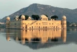 Unik privat heldagstur til Jaipur og den lyserøde bys kulturarv