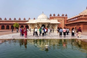 Visit Fatehpur Sikri, Chand Baori With Jaipur Drop From Agra
