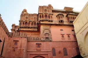 Visite o Forte de Junagarh, o Templo do Rato e a Queda de Jodhpur de Bikaner