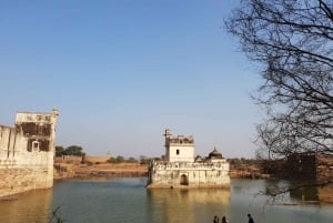 Visit Pushkar & Chittor Fort with Udaipur drop from Jaipur