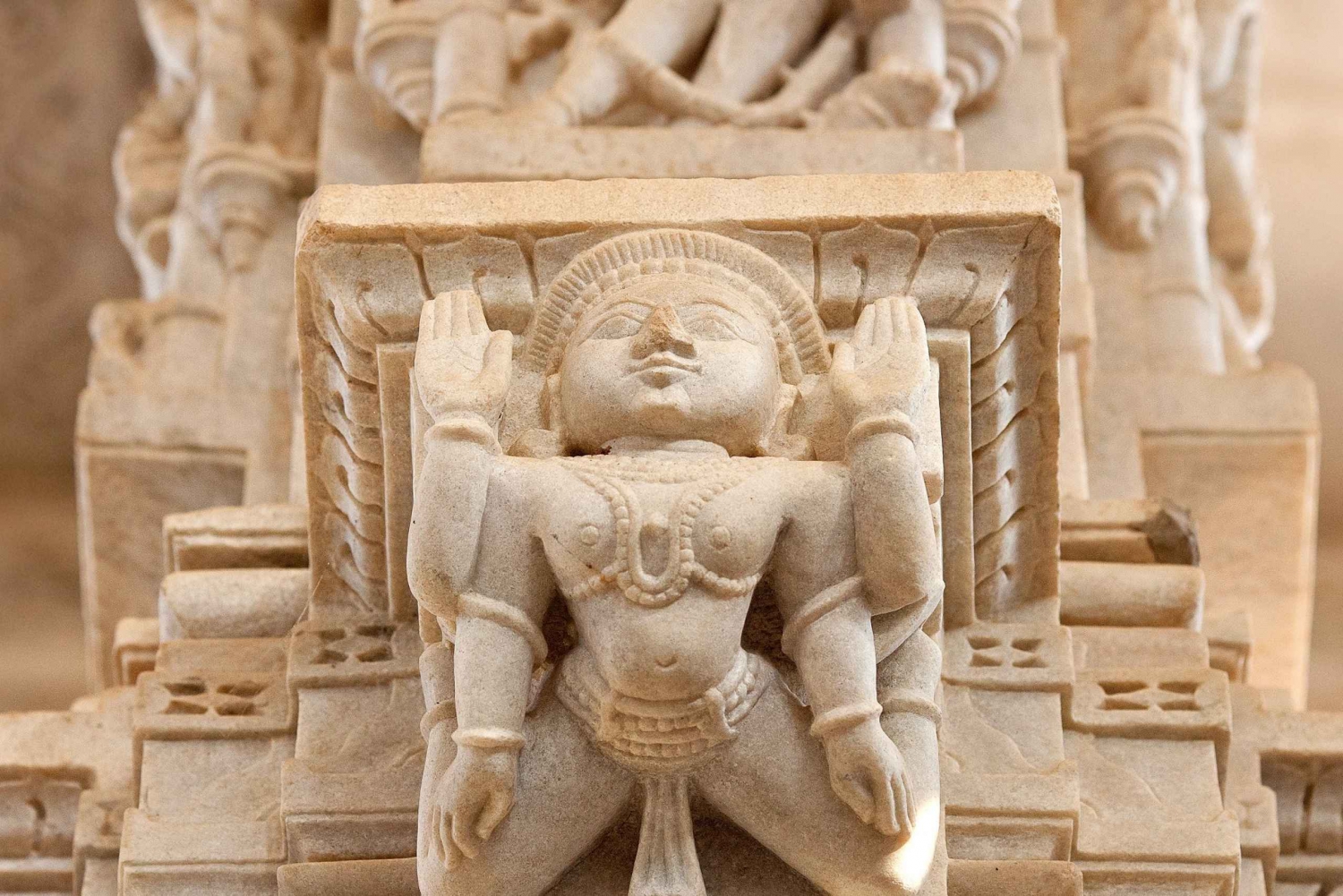 Besøg Ranakpur-templet med Udaipur-drop fra Jodhpur