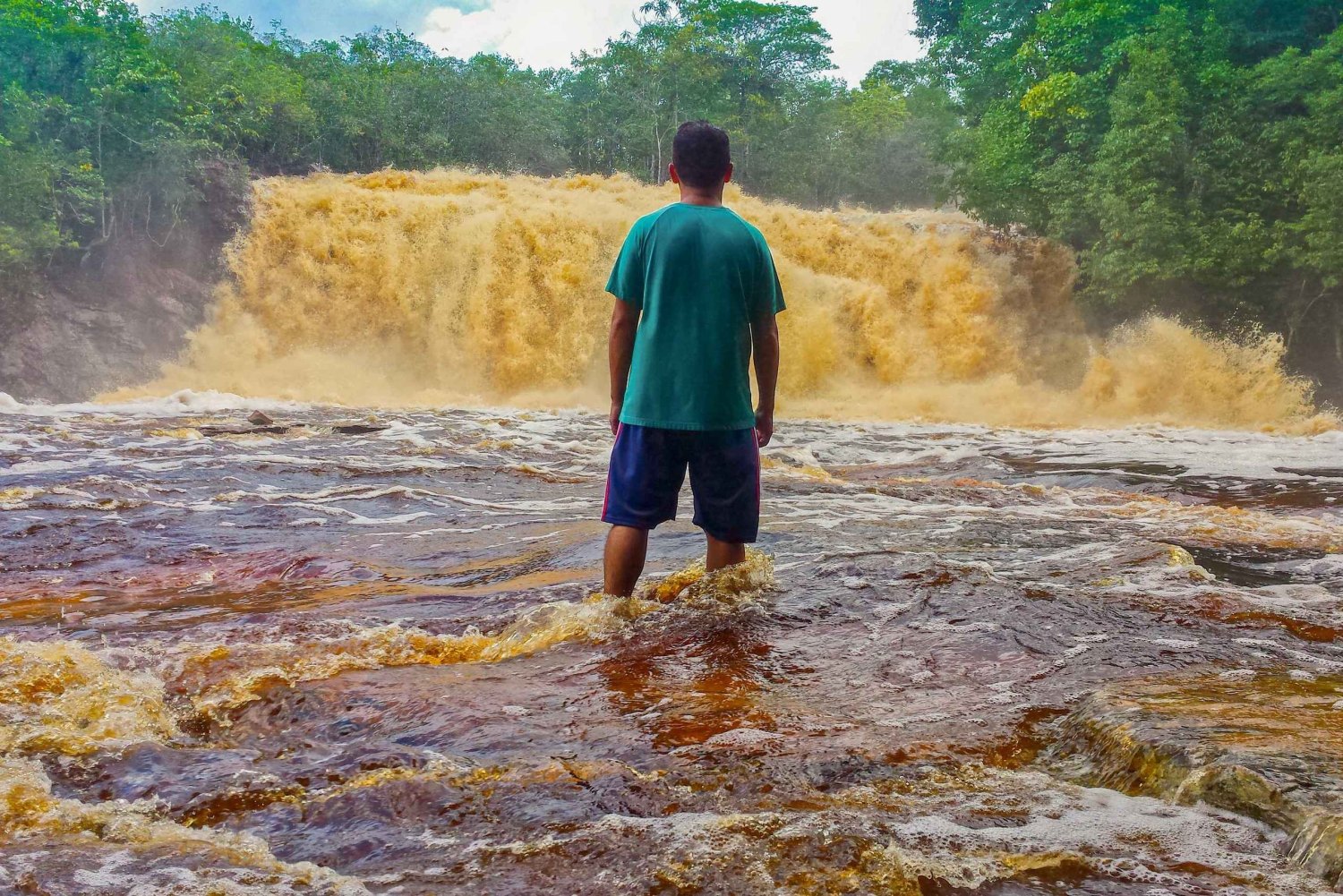 Desde Manaus: Excursión de un día a las Cascadas Presidente Figueiredo