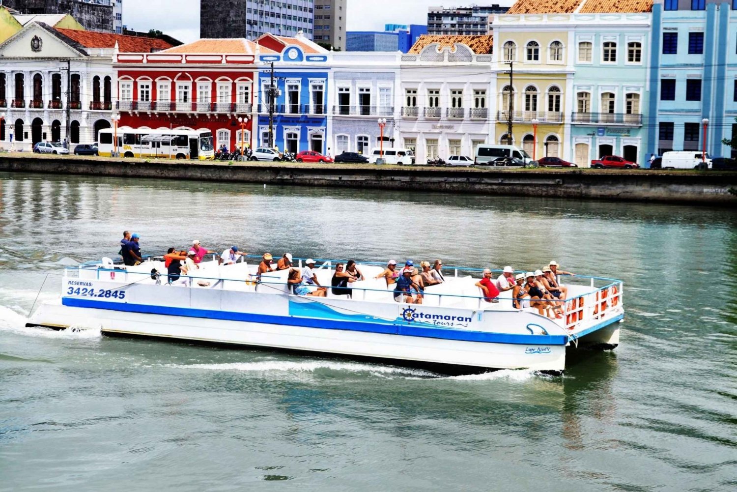 Take-a-Boat-Tour-of-Recifes-Waterways