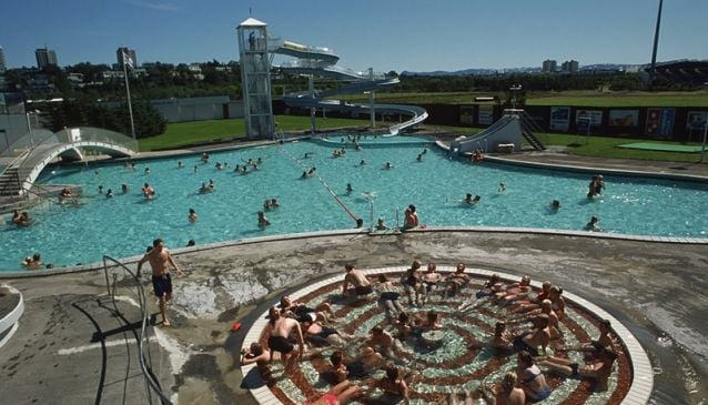 What to Expect in an Icelandic Swimming Pool