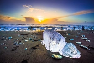 3-Day Northern Lights Hunt & Glacier Lagoon Tour