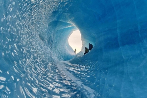4-Day South Coast, Blue Ice Cave, Glacier Lagoon Tour