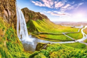 Unforgettable 5-Day Iceland Stopover Tour