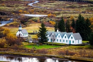 5-Day Northern Lights Hunt & Glacier Lagoon Tour